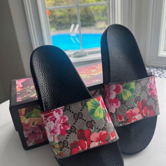 GUCCI slides - Picture 4 of 7